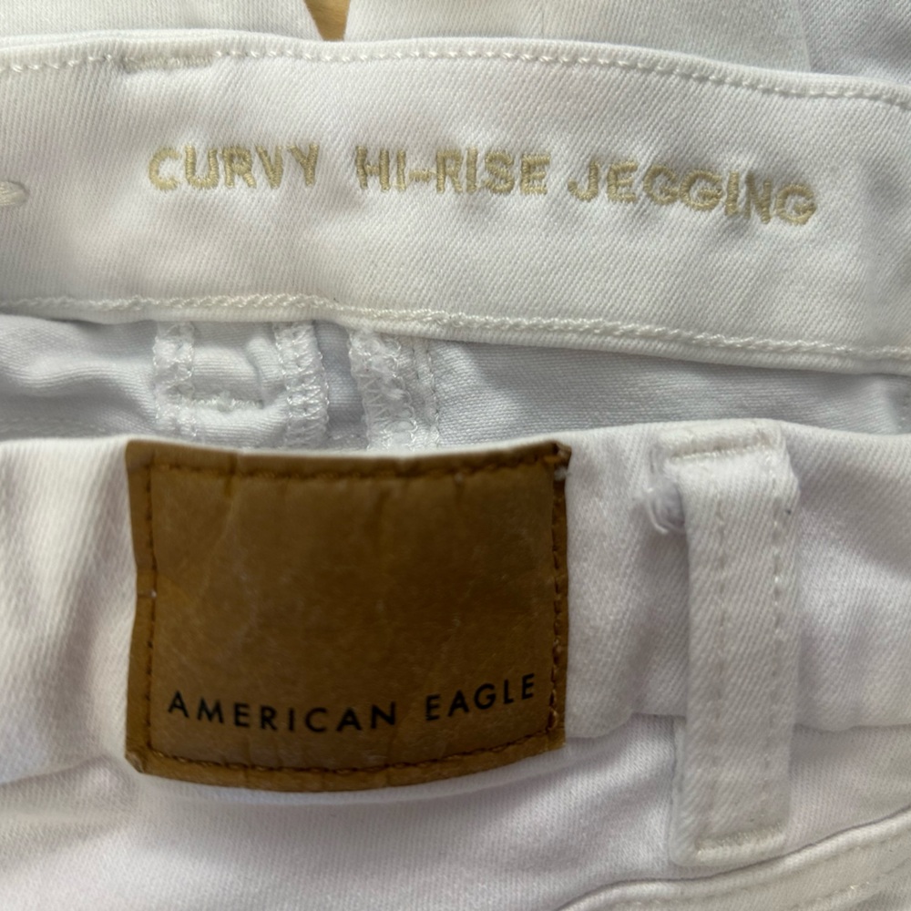 AE White Curvy Hi-Rise Jegging Jeans 00